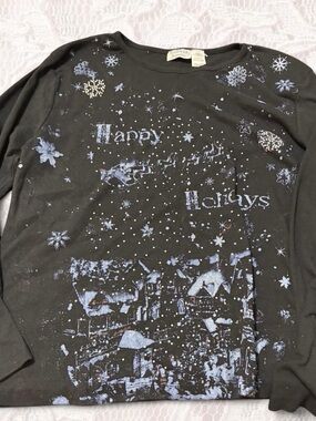 Women’s Black Long Sleeve Holiday Graphic Tee with Blue Accents